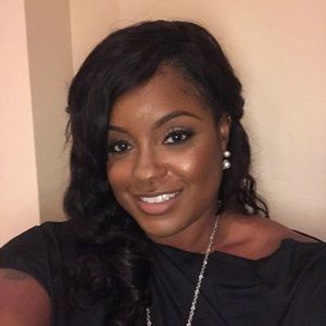 Meet your Posher, Corintha